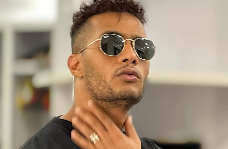 محمد رمضان يرد على “إساءة عنصرية” من رجل دين شيعي: “كيف تعترض على لوني الذي خلقه الله؟”