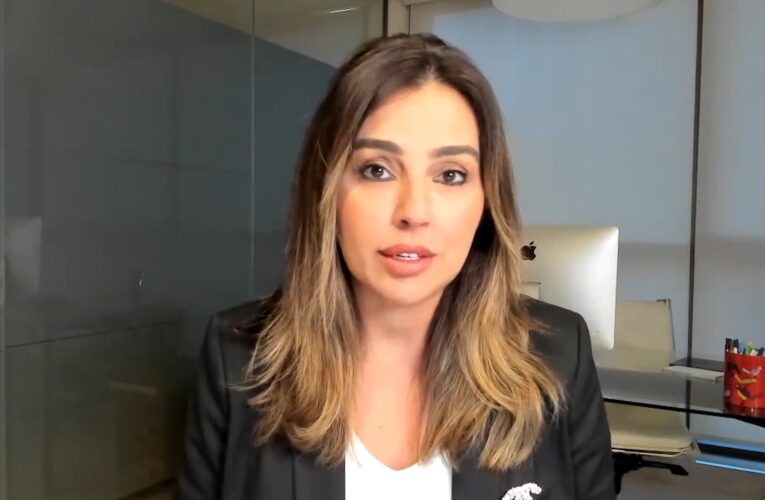 انهيار تاريخي لليرة اللبنانية.. وخبيرة تحذر عبر CNN: حدود الأزمة النقدية متفلتة تماماً والعملة في سقوط حر