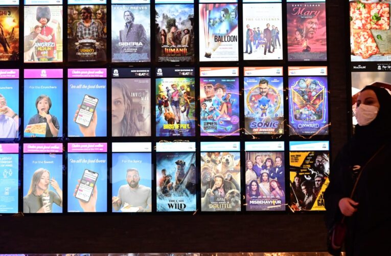 الإمارات: إلغاء الرقابة على مشاهدة الأفلام السينمائية.. وإضافة تصنيف “+21”