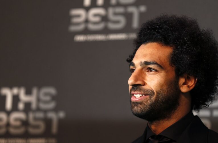 صلاح وميسي وليفاندوفيسكي بقائمة الفيفا النهائية لجائزة أفضل لاعب في العالم 2021