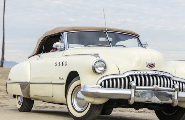 قادها داستن هوفمان وتوم كروز.. عرض سيارة Buick Roadmaster بالمزاد