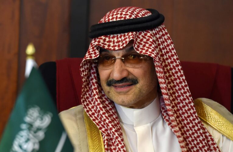 إيلون موسك يعلق على سؤال عن سبب رغبة “السعودية وقف صفقة شراء تويتر”