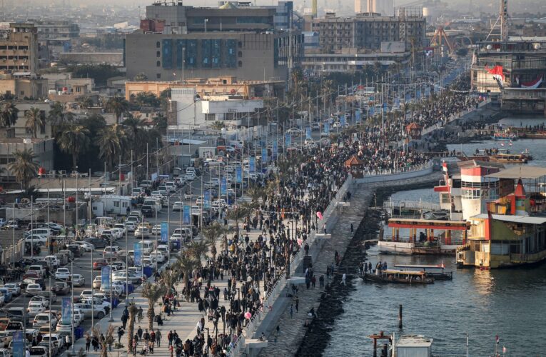 العراق.. قتيل و60 إصابة بعد تدافع بمحيط ملعب في البصرة