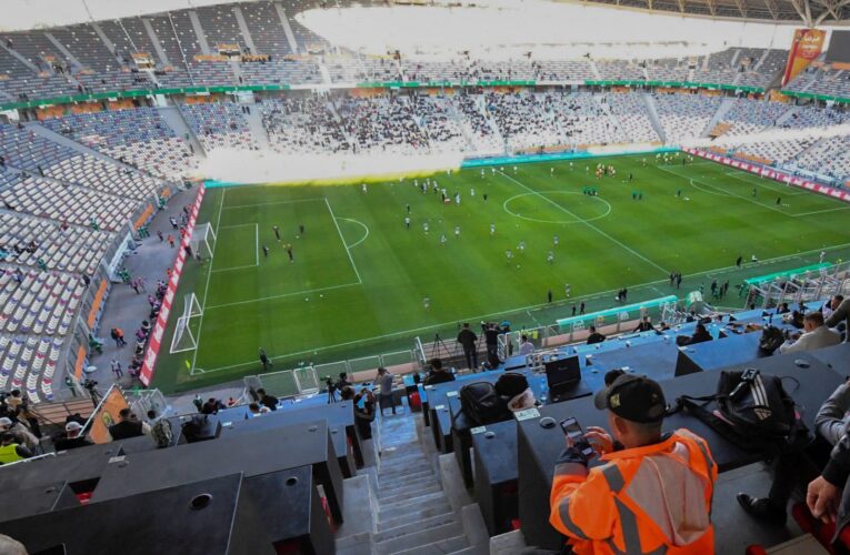 أمم أفريقيا للمحليين: طفلة تخطف الأنظار برقصتها.. و”الكاف” يبحث عنها ويحضّر لها مفاجأة