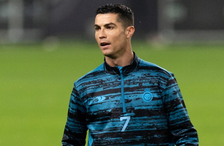 الدوري السعودي.. كريستيانو رونالدو يحمل شارة قيادة نادي النصر في ظهوره الأول