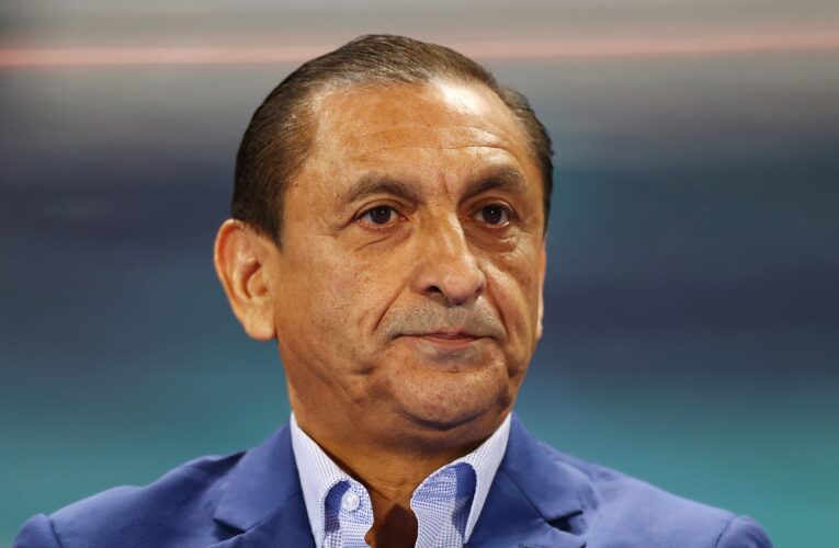 رامون دياز يوضح حقيقة استكمال نادي الهلال للدوري السعودي بفريق الرديف