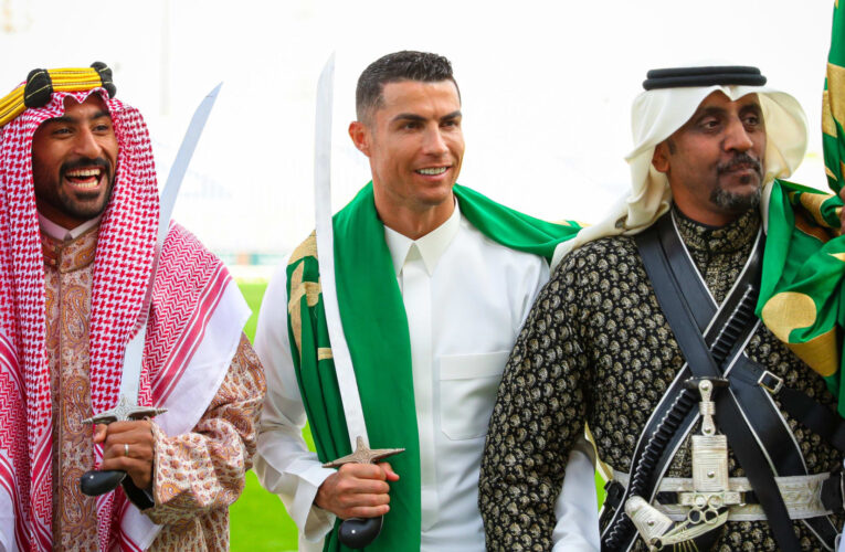 رونالدو بالثوب السعودي… الدلالات والتحديات أمام المشروع