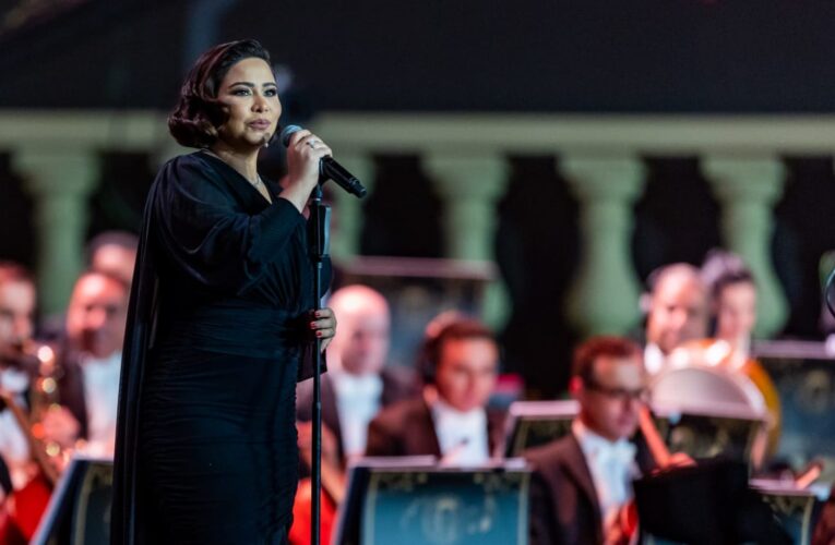 شيرين وأنغام في الرياض بليلة “روائع الموجي”.. وائل جسار غاب عنها في اللحظات الأخيرة