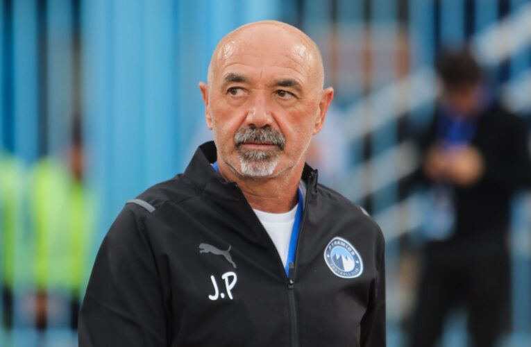 مصر.. تصريح مدرب بيراميدز بعد الخسارة من الأهلي يُثير جدلاً: “أحيي مرتضى منصور”