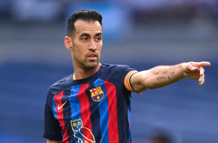 بعد 15 موسما.. قائد برشلونة سيرجيو بوسكتيس يعلن رحيله عن الفريق ويوجه رسالة مؤثرة للجماهير