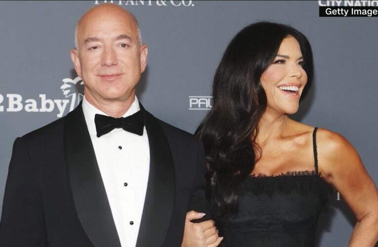 مصدر يكشف لـCNN عن خطوبة الملياردير ومؤسس أمازون جيف بيزوس وصديقته لورين سانشيز