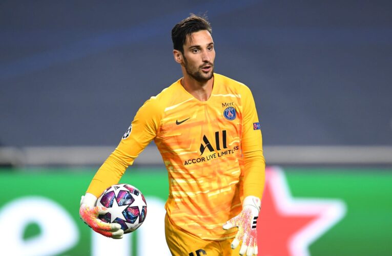 بسبب “حصان هارب”.. حارس باريس سان جيرمان في المستشفى وهذه حالته