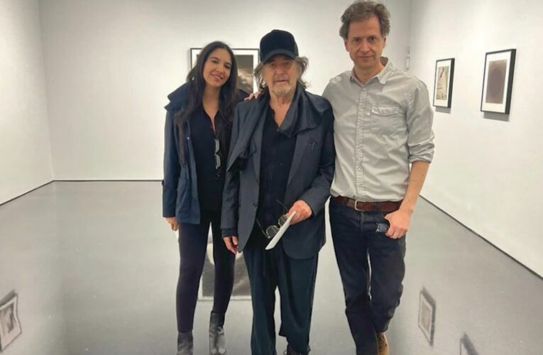 أل باتشينو ينتظر مولودًا من صديقته نور الفلاح التي تصغره بـ54 عامًا