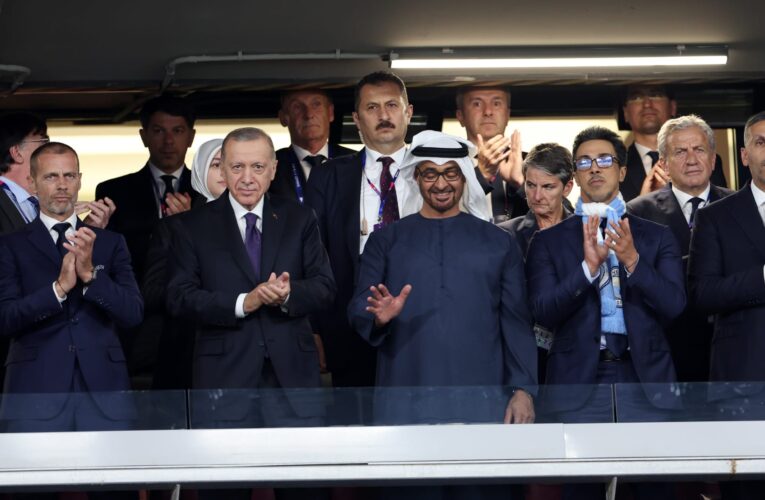 محمد بن زايد ونائبه منصور يحضران نهائي دوري أبطال أوروبا.. وردة فعل أردوغان تثير تفاعلا: “ما شاء الله”