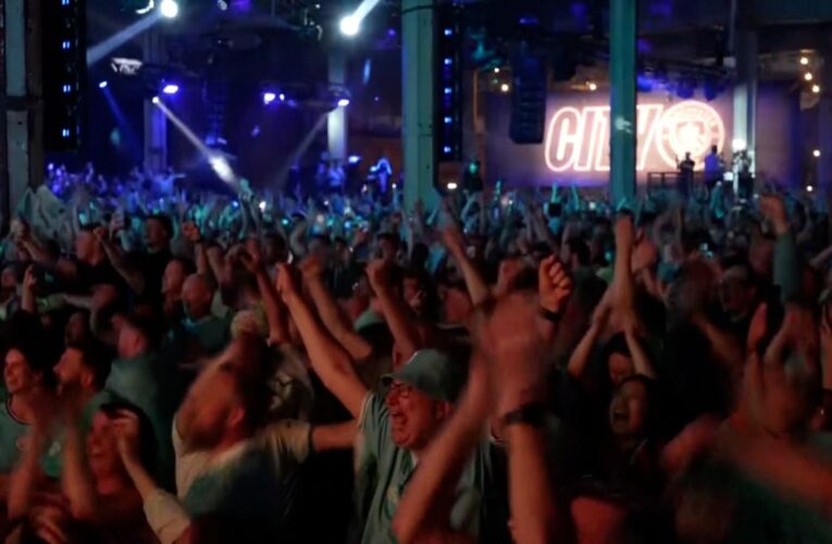 شاهد رد الفعل الجنوني لمشجعي مانشستر سيتي بعد الفوز بدوري أبطال أوروبا