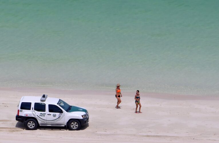 “في الإمارات كل شيء تحت السيطرة”.. استعادة شرطة دبي ساعة ثمينة فقدت بالبحر يثير تفاعلا