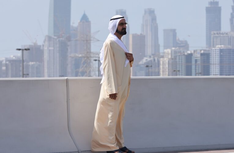 تفاعل على عيد ميلاد محمد بن راشد.. أنور قرقاش يهنئ وضاحي خلفان: نعم الحاكم