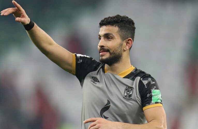 مصر.. أيمن أشرف يودع الأهلي برسالة عاطفية.. والنادي يرد