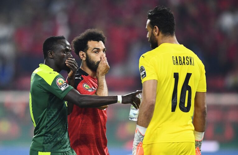 “لا يمتلك كأس إفريقيا”.. تفاعل مع رد ساديو ماني على شخص سأله عن محمد صلاح