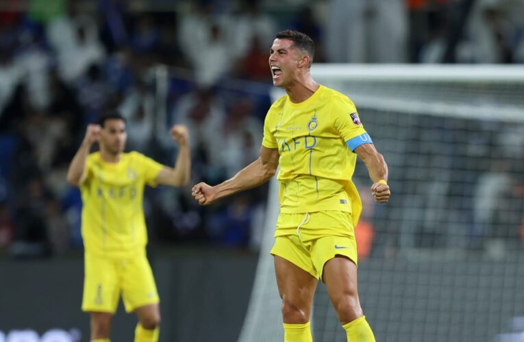 فرحة عارمة من كريستيانو رونالدو بعد الفوز بأول لقب مع النصر تُثير تفاعلاً.. والنجم البرتغالي يعلّق