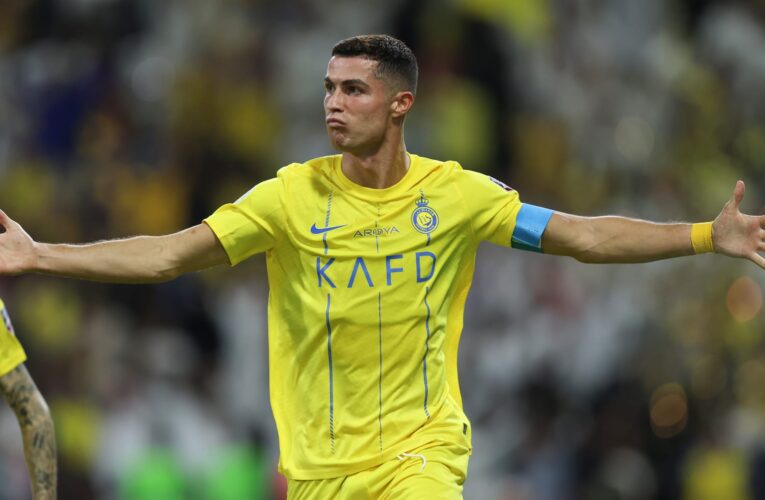 كريستيانو رونالدو يغرد بالعربية بشأن غيابه عن مباراة النصر والاتفاق