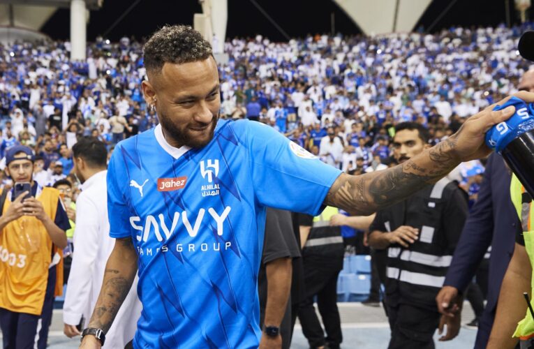 نائب وزير السياحة السعودي عن مجيء نيمار للمملكة: قريباً بنشوفه “طالب كبسة”