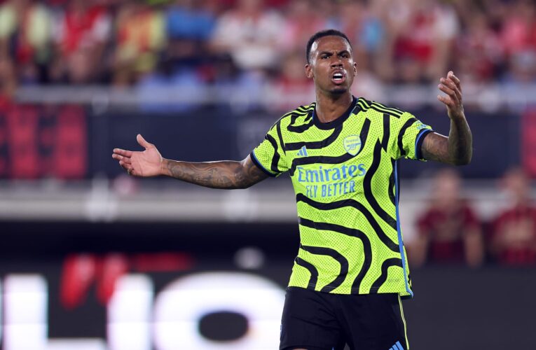 بعد مزاعم عن اهتمام اتحاد جدة به.. مدرب أرسنال يعلق على مستقبل غابرييل مع النادي