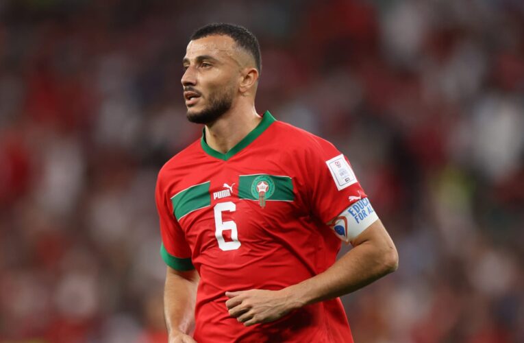 قائد “أسود الأطلس” ينتقل إلى الدوري السعودي على سبيل الإعارة من نادي السد القطري