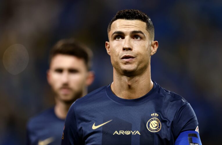 كريستيانو رونالدو يظفر بجائزة آسيوية بعد منافسة قوية مع لاعب أردني