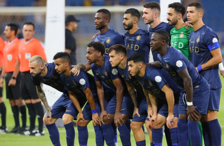 تفاعل على استقبال سفير السعودية في إيران لبعثة النصر وصورته مع رونالدو
