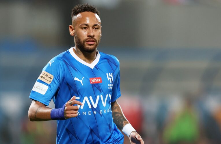 بعد الأداء المتواضع في دوري أبطال آسيا.. هل نيمار عبء على الهلال؟