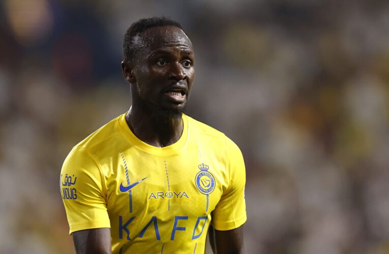 ساديو ماني يغضب من استبداله.. ومدرب نادي النصر يرد: “هذا طبيعي”