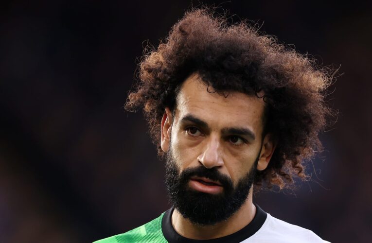 رياضيون يشيدون بمحمد صلاح بعد إنجازه الجديد مع ليفربول.. هكذا جاءت التعليقات