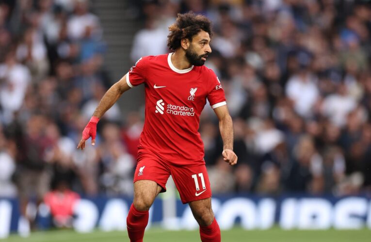 بعد إنجازه الأخير.. هكذا احتفى لاعبو ليفربول بمحمد صلاح