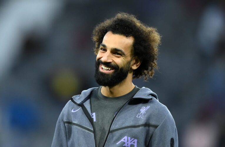 محمد صلاح يحتفل بعيد الميلاد.. وهذا ما قاله عن “الموت والدمار” في غزة