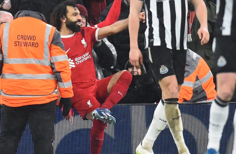 هكذا احتفل محمد صلاح بأول أهدافه في 2024.. وليفربول يعلق وسط تفاعل