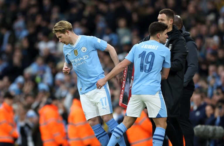 بعد عودته من الإصابة.. هكذا كان رد فعل جماهير مانشستر سيتي عند دخول دي بروين أرض الملعب