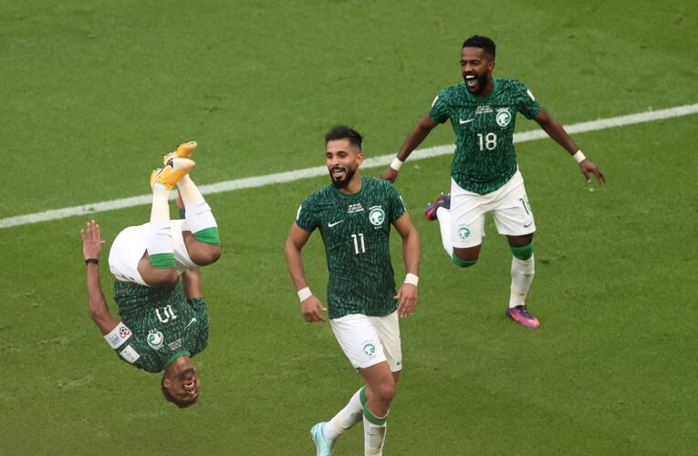 ما هي حظوظ منتخب السعودية في الفوز بلقب كأس آسيا؟ العويران وفؤاد أنور يردان لـCNN