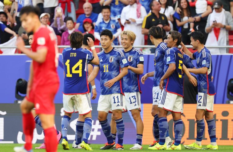 لاعب منتخب اليابان يسجل أحد أجمل أهداف كأس آسيا.. بهذه الطريقة دخلت الكرة الشباك