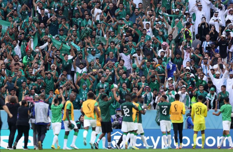 بعد اتهامهم برفض اللعب لمنتخب السعودية.. العقيدي والفرج والغنام يردون على المدرب روبرتو مانشيني