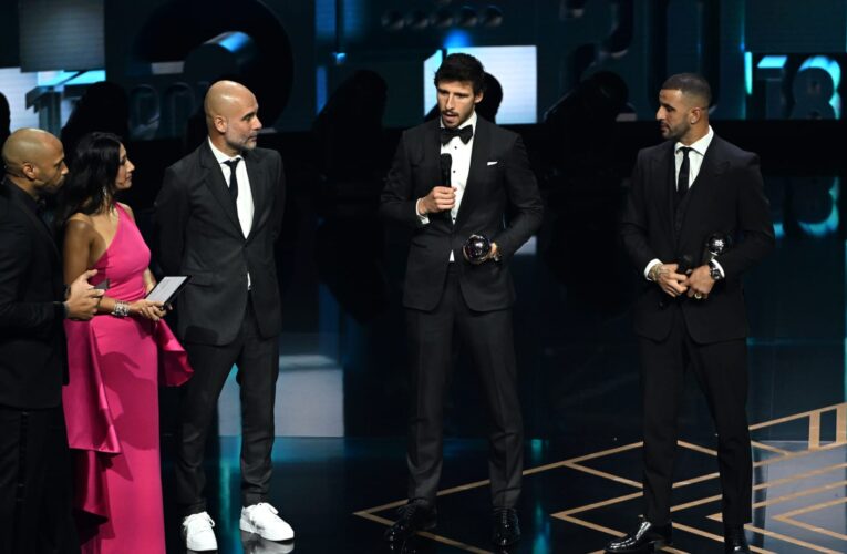 ميسي ينال جائزة “أفضل لاعب”.. تعرف على هوية الفائزين بجوائز “ذا بيست” من “فيفا”