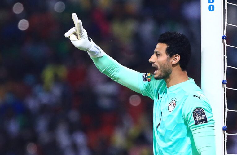 الاتحاد المصري يكشف عن إصابة محمد الشناوي ومدة غيابه