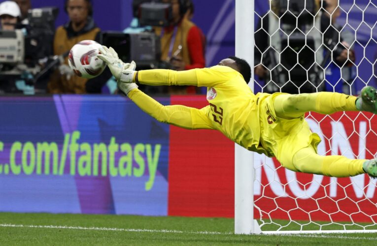 قطر.. فيديو تصدي حارس المنتخب مشعل برشم لركلات ترجيح بكأس آسيا يثير تفاعلا