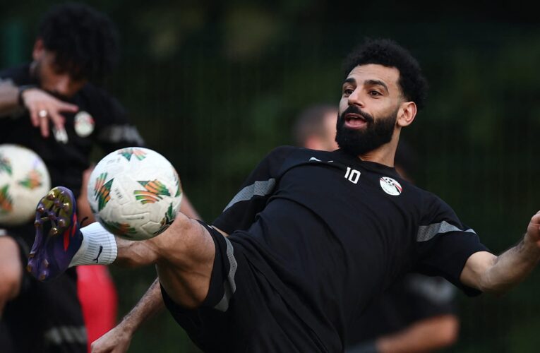 “مبسوطين؟”.. نجيب ساويرس يوجه رسالة لمهاجمي محمد صلاح