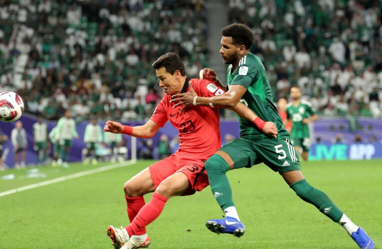 بتواجد البليهي وأيمن حسين.. الكشف عن أفضل 11 لاعبًا في كأس آسيا