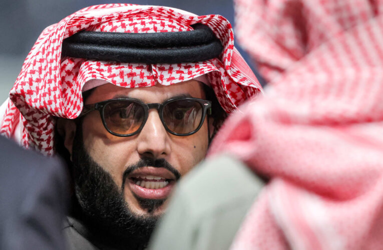 الأهلي أم الزمالك؟ تركي آل الشيخ يعلن عن الفريق الذي يتمنى فوزه بنهائي كأس مصر في السعودية