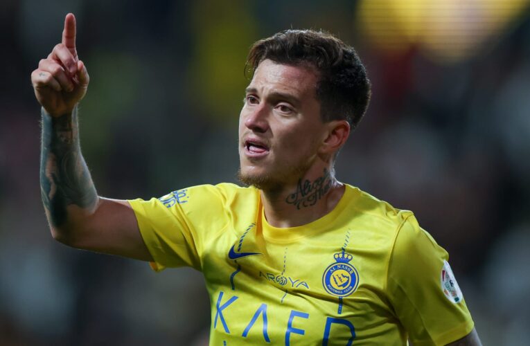 موقف “محرج” لأوتافيو خلال مباراة النصر والعين في دوري أبطال آسيا.. ومتابعون يعلقون