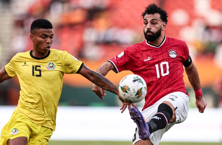 تواصل معه.. وزير الشباب والرياضة يكشف ما قاله محمد صلاح عن سبب عدم انضمامه لمنتخب مصر