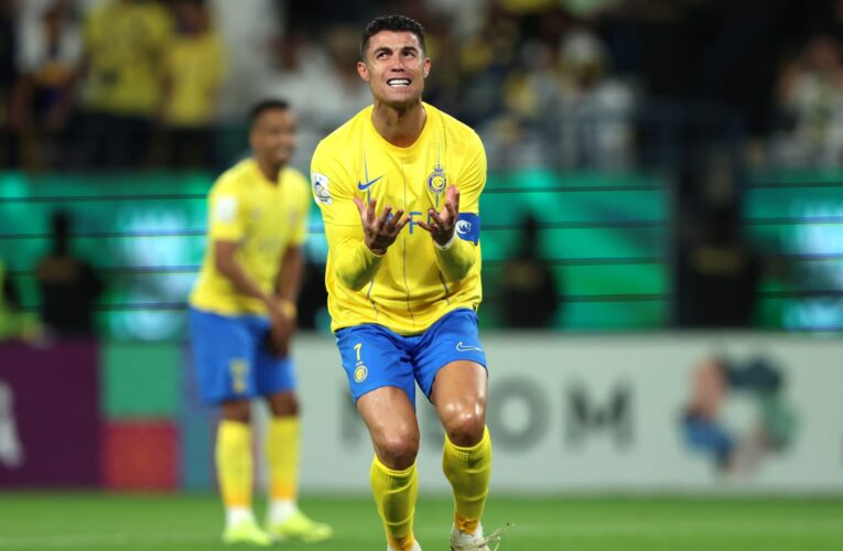 رونالدو يوجّه رسالة للجماهير بعد خروج نادي النصر من دوري أبطال آسيا.. هذا ما قاله