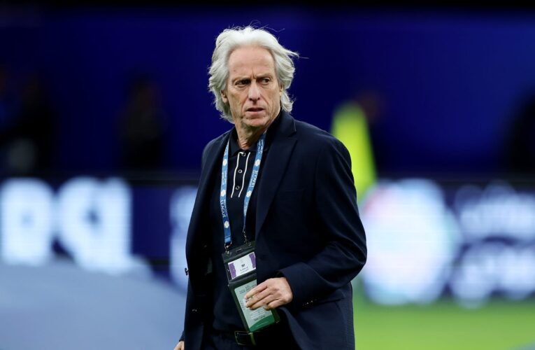 السعودية.. جورجي جيسوس عن مزاعم مساعدة الحكام لنادي الهلال: “هذه أعذار المهزومين”